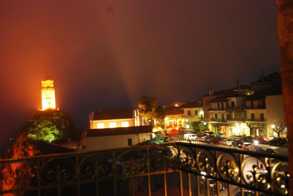 Hotel Parnassos Arachova Exteriör bild