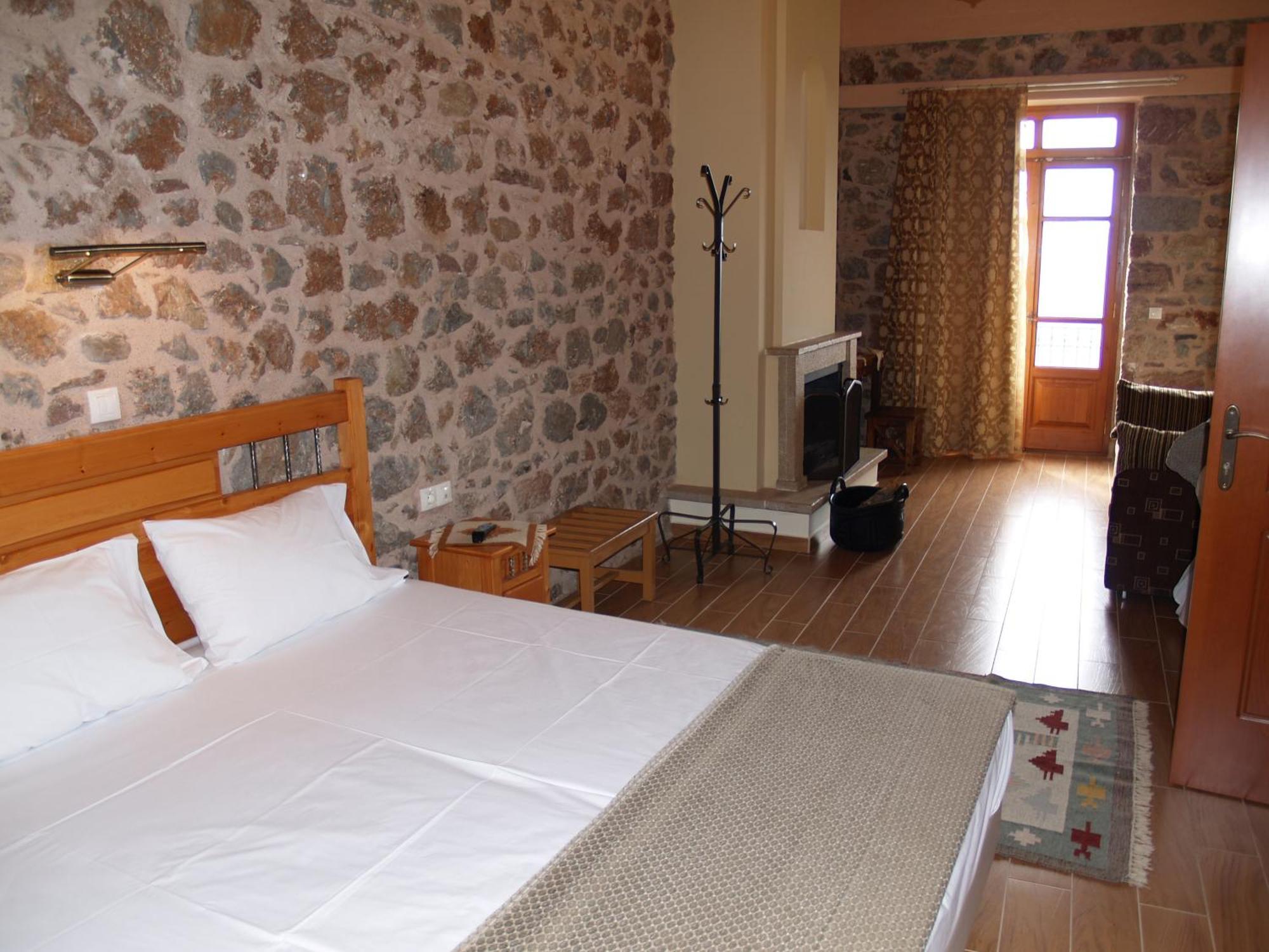Hotel Parnassos Arachova Exteriör bild