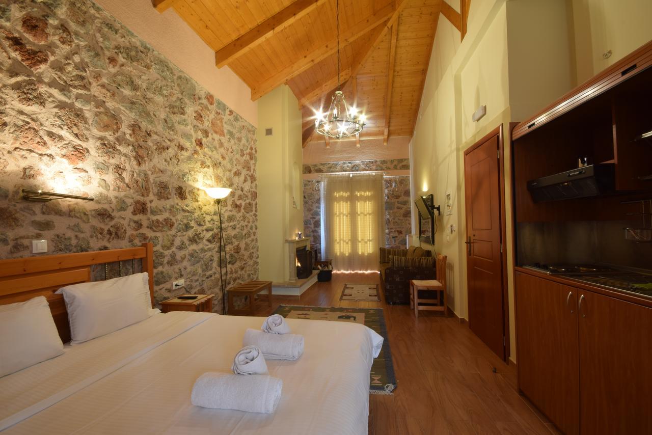 Hotel Parnassos Arachova Exteriör bild