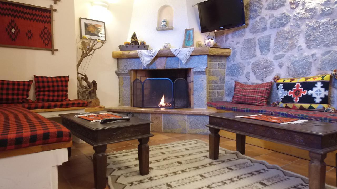 Hotel Parnassos Arachova Exteriör bild