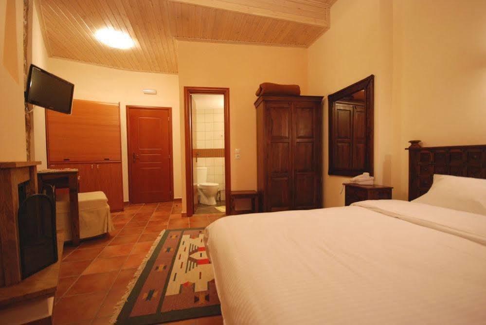 Hotel Parnassos Arachova Exteriör bild