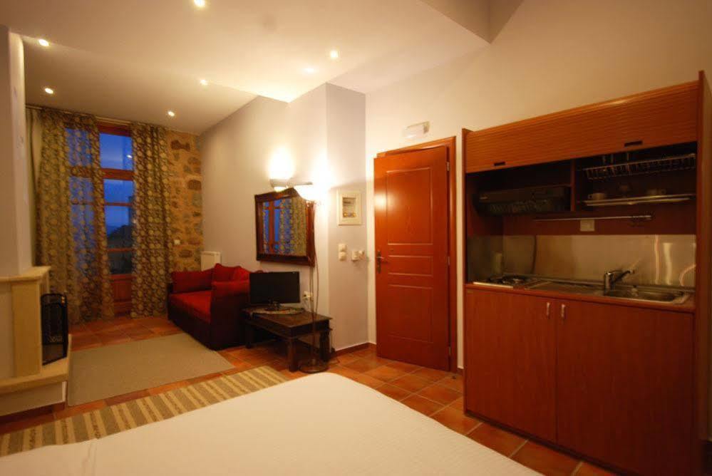 Hotel Parnassos Arachova Exteriör bild